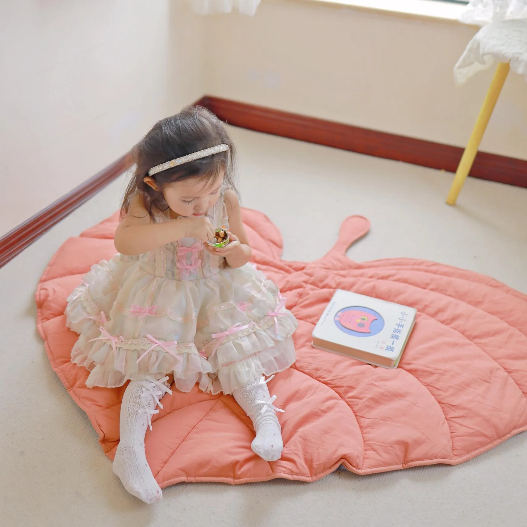 Nordic New Shaped Creative Leaf Baby Game Mat Bay Window Floor Mat Baby Climbing Mat Children\'s Room Decoration