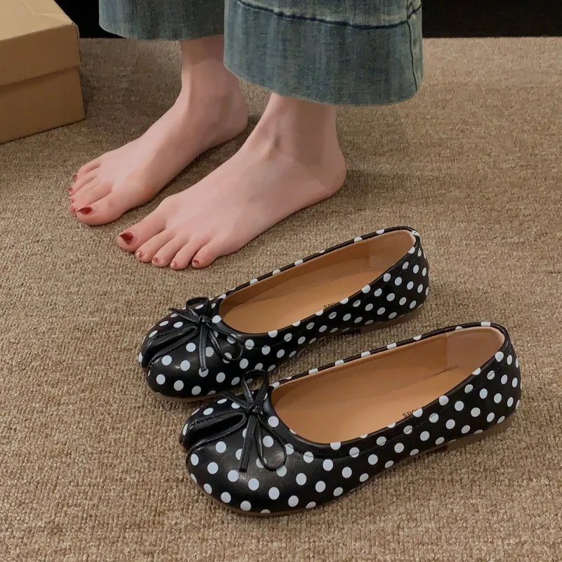 All-Season New designer tabis shoes Women's Gentle Sole Flats Bow Comfortable Mom Shoes Multiple Options Available Casual Shoes