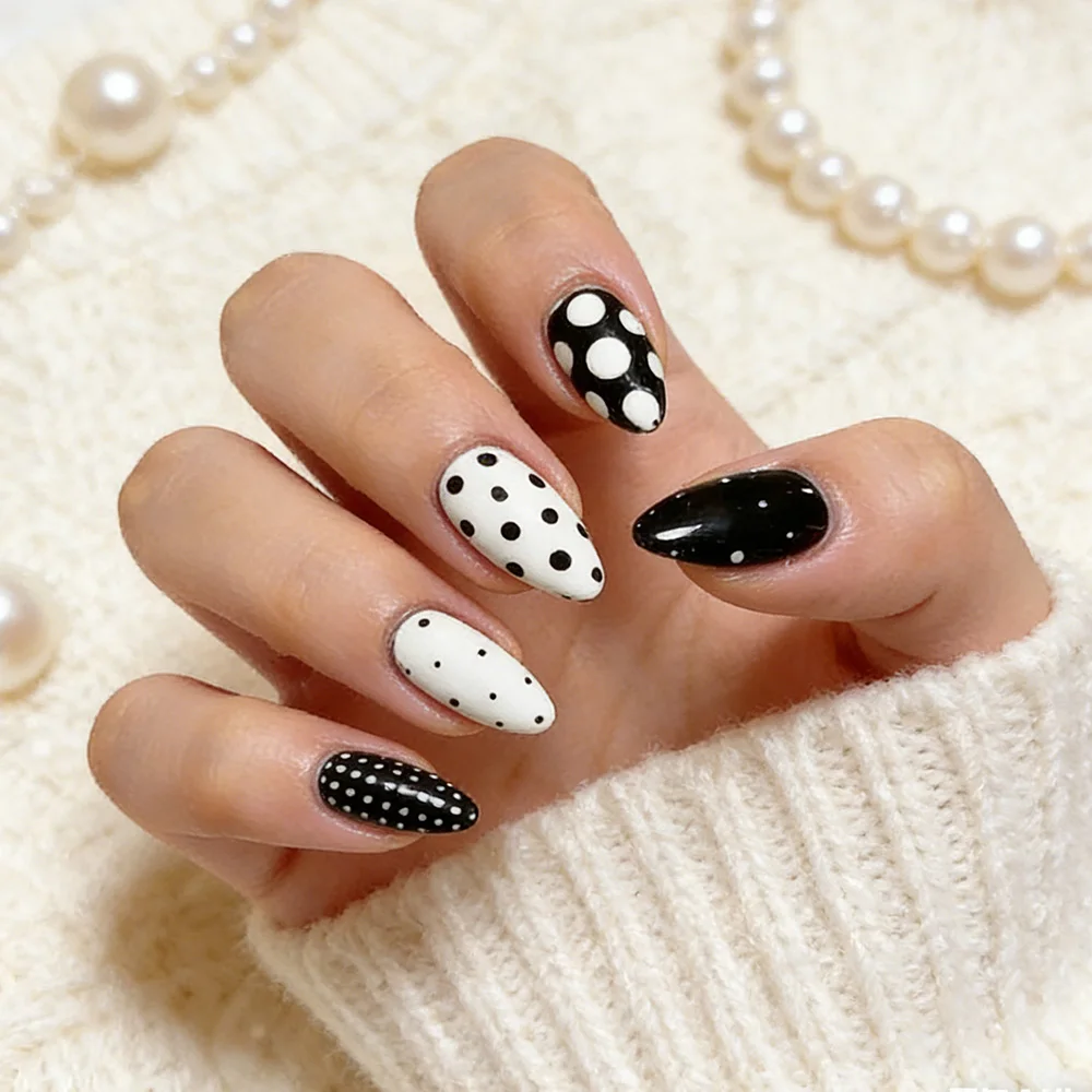 24Pcs Long Almond Coverage Press On Nails Black And White Elegant Fake Nails Cute Polka Dot Reusable False Nail Star Wear Nails