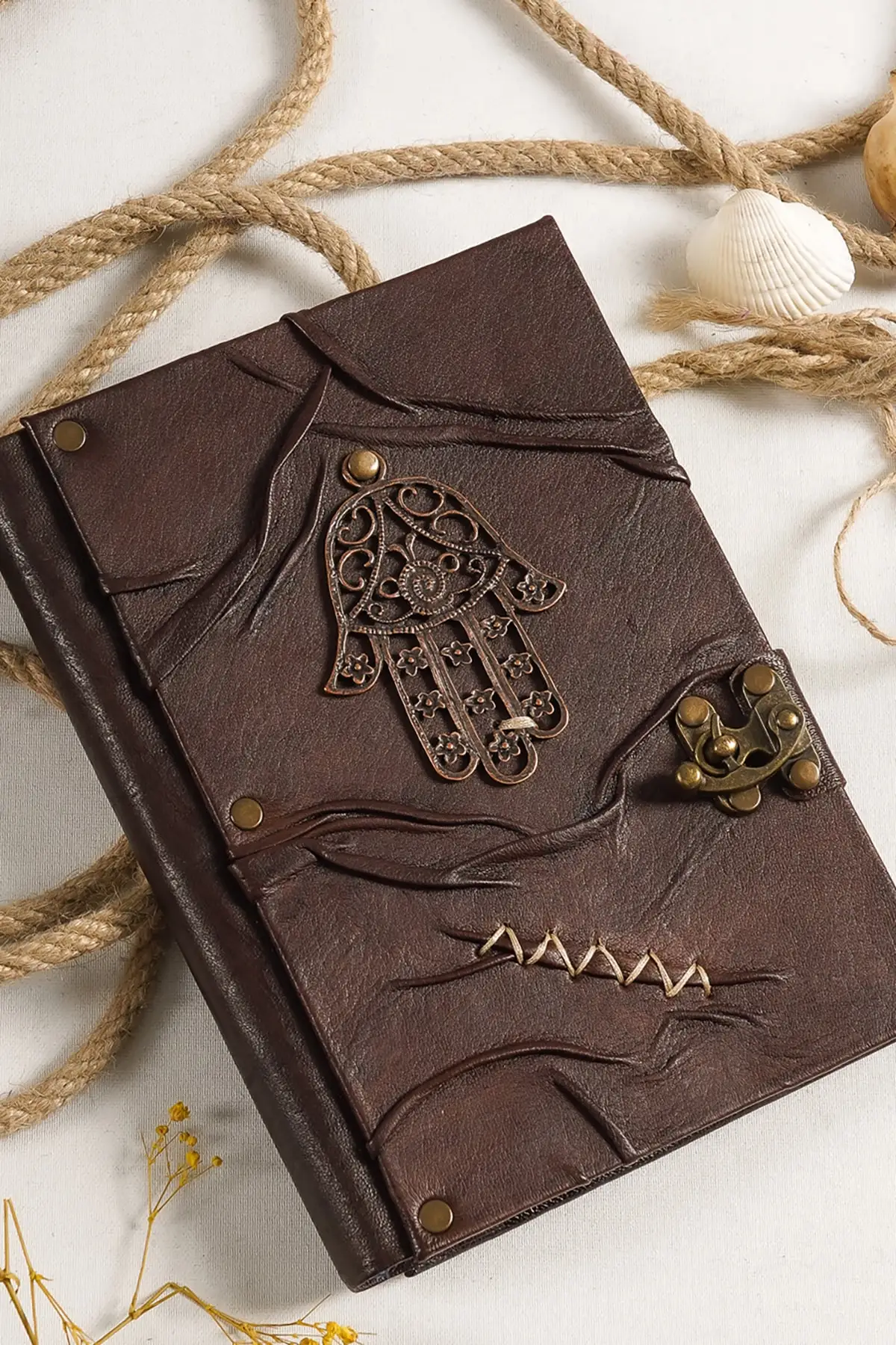 Uras Leather Memoir Book Genuine Leather Handmade lockable Hand Sketchbook Handmade Book