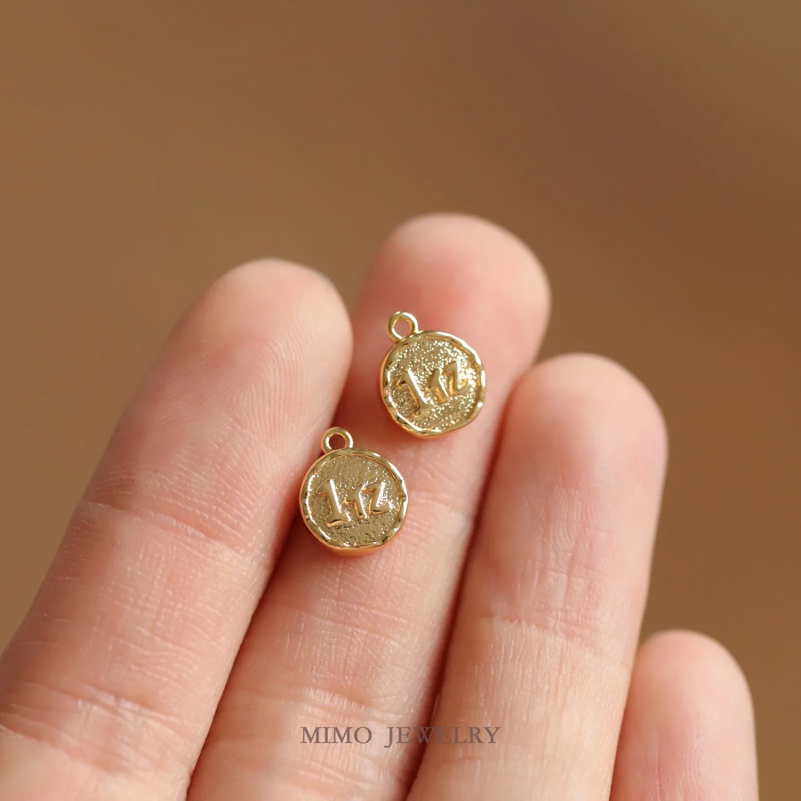 Double Sided Small Target 100 Million Instant Rich Circle Charms Pendant Supplies DIY Hand Brass Gold Plated Accessorie 10x8.2mm