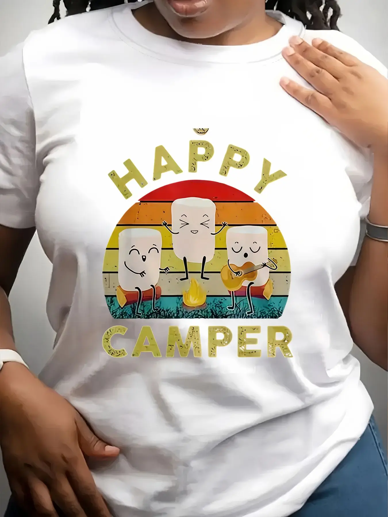 Women's Trendy Crew Neck T-Shirt Happy Camper Marshmallow Campfire Sunset Suitable for Casual Sportswear