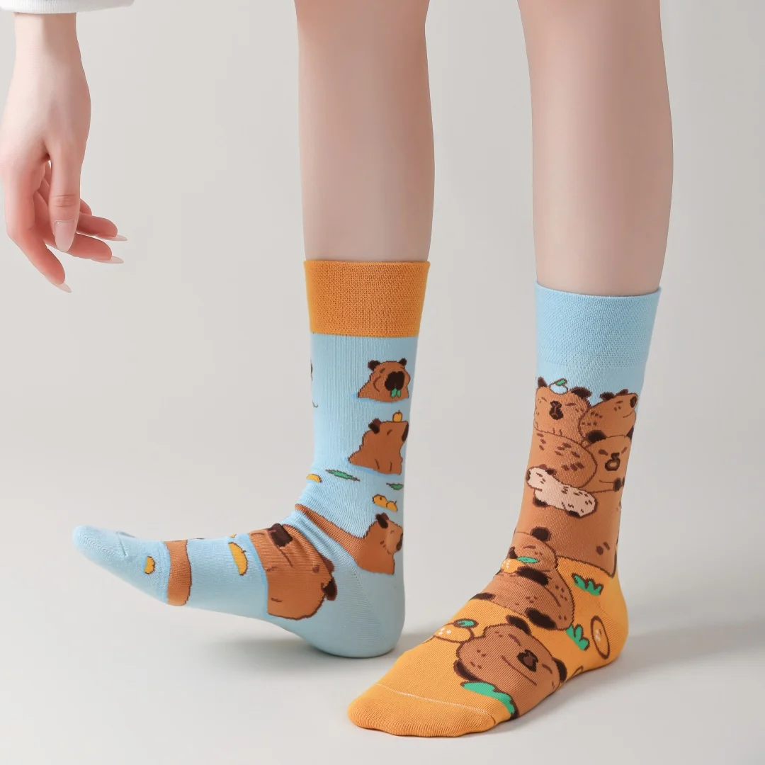 1 Pair of Cute Cartoon Capybara Mid-calf Socks ,Trendy AB design, Perfect for Unisex year-round.