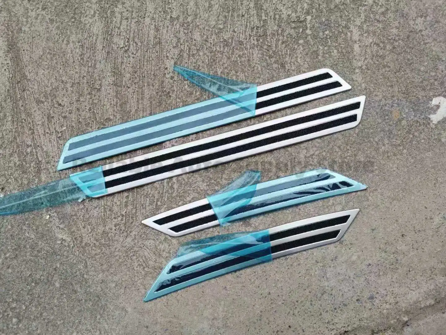 

For Alphard Vellfire 30 Series Door Sill Protector Elegant Welcome Scuff Plate Durable Stainless Steel Step Guard Factory Direct