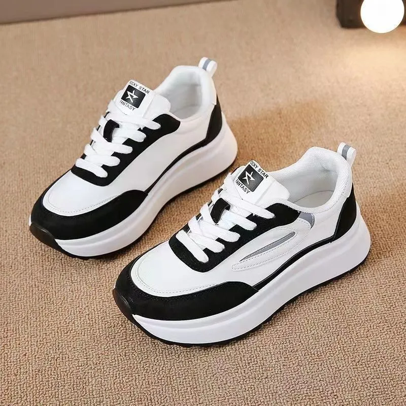 Women Sports Sneakers Round Toe Versatile Thick Sole Casual Lightweight Elevated Running Shoes Retro Sports Comfort 2024