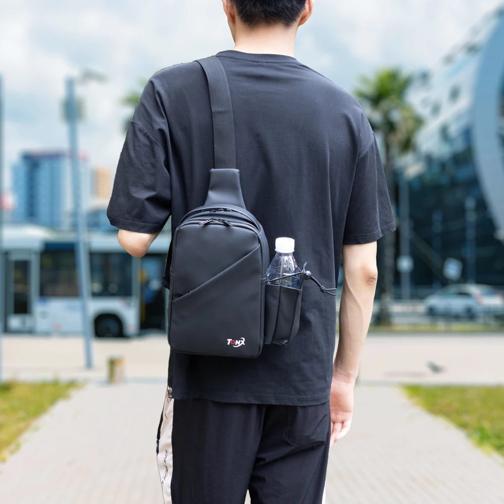 New men's chest bag leisure large capacity shoulder bag crossbody bag motorcycle bag waterproof fashion trend