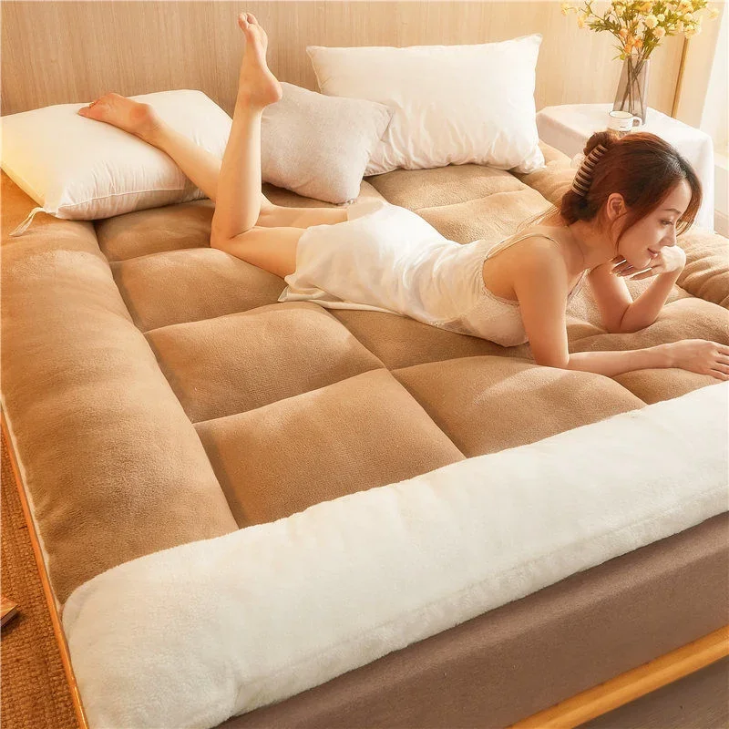 Plush Mattress Topper for Luxurious Sleeping Experience Floor Soft Bed Pad Hotel Beds Dormitories Futon Cover Mattresses Home