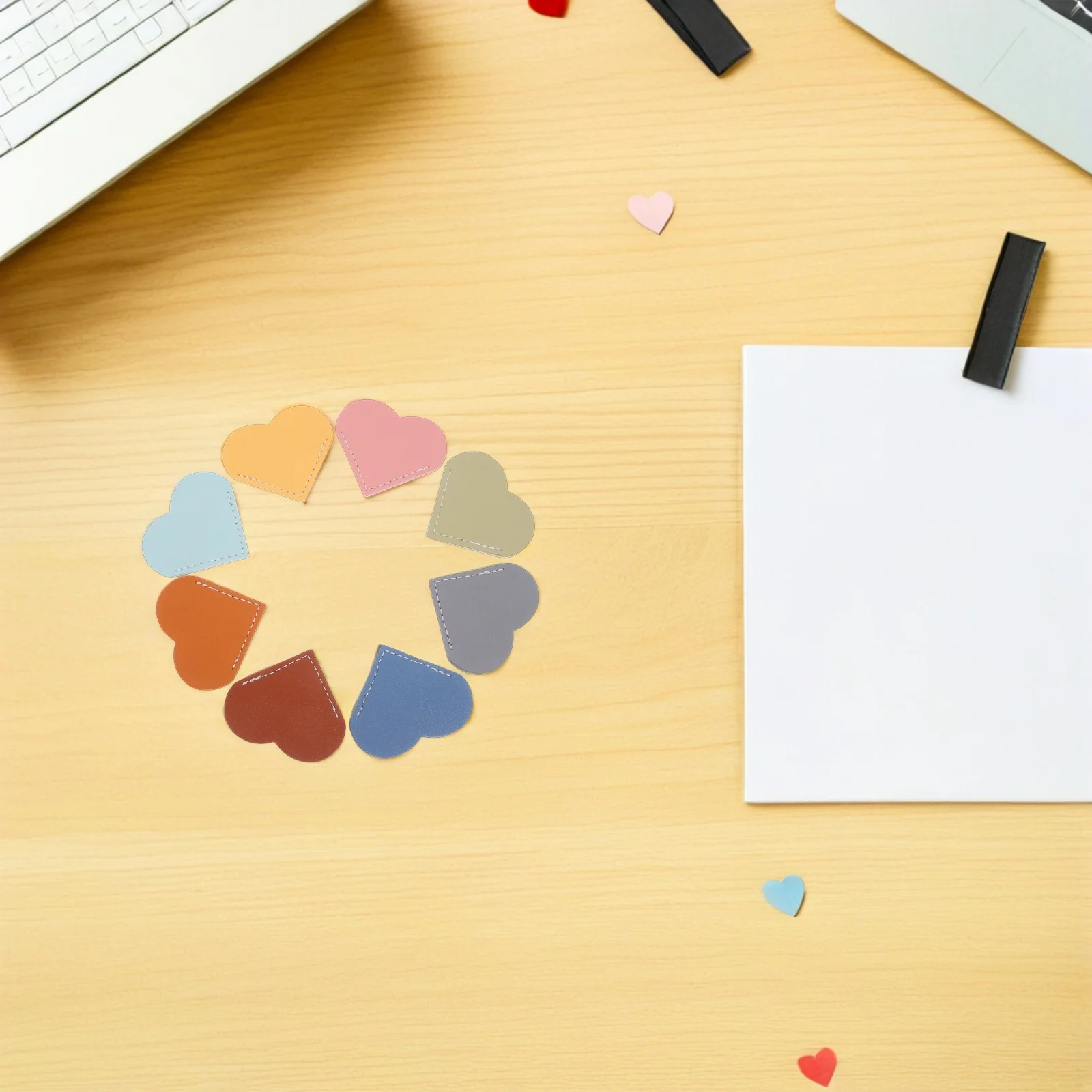 

8Pcs Heart Shape Bookmarks Corner Page Markers Mini Book Accessories for Reading School Office Supplies Heart Book Marks