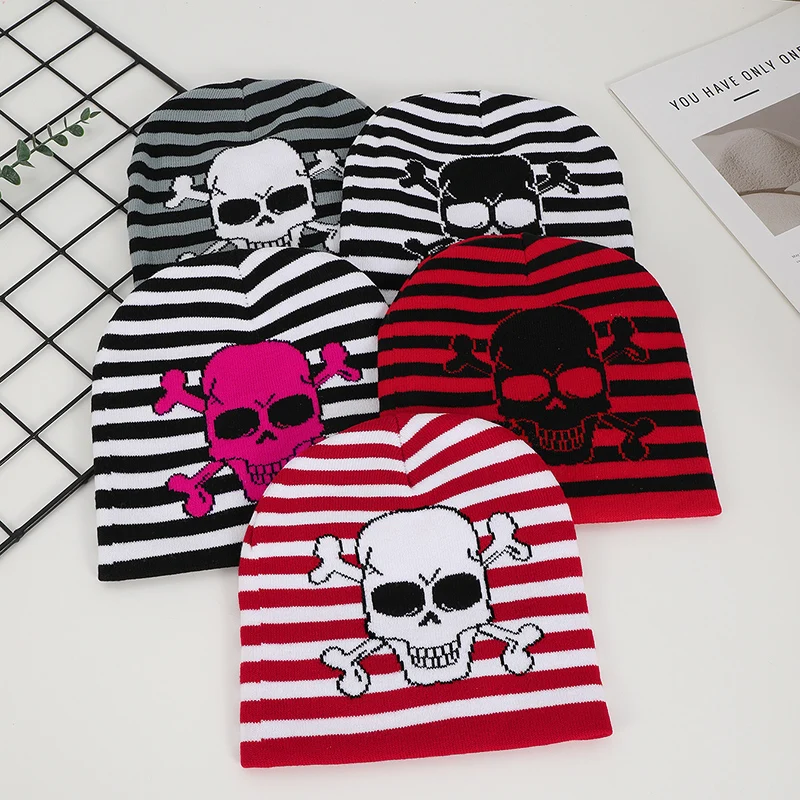 Autumn and Winter Outdoor Jacquard Striped Patchwork Skull Warm Hat, Hip-Hop Elastic Knitted Pullover Hat, Cool and Stylish Hat
