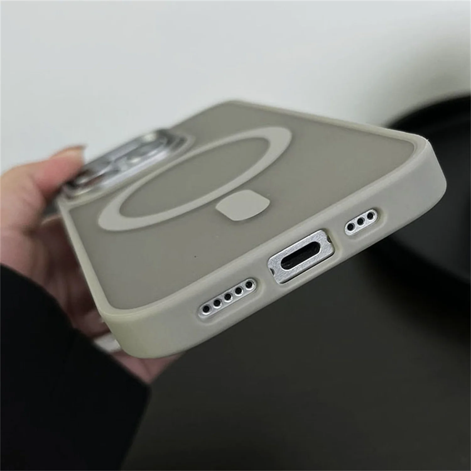 حافظة هاتف مغناطيسية فاخرة لهاتف آيفون 11 12 13 14 Plus 15 16 Pro Max Magsafe غطاء لاسلكي مقاوم للصدمات غير لامع الأكثر مبيعًا