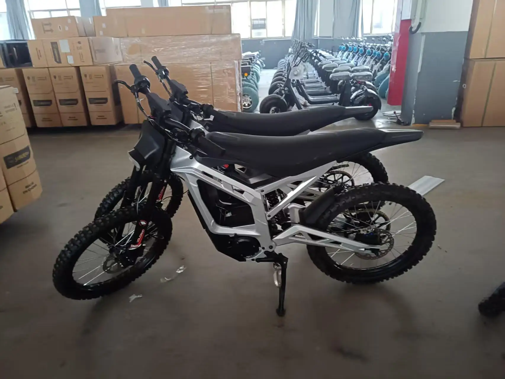 SXLL Powerful 4000W Electric Mountain Bicycle Fat Tire 72V Lithium Battery Adult Outdoor E-Bike Off-Road Disc Brake