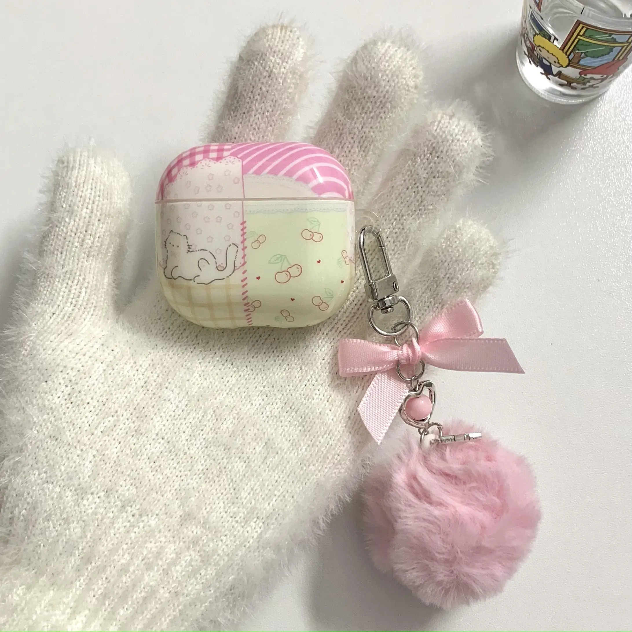 

Splicing Grid Cats Pattern Anti-fall Earphone Case with Hook for Apple Airpods 1,Airpods 2, Pro/pro2 Airpods 3 Airpods 4, New