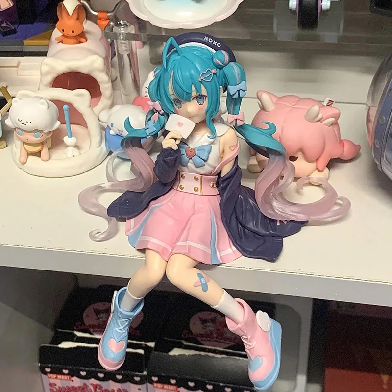 FuRyu Noodle Stopper Figure VOCALOID Hatsune Miku Love Blazer Kawaii Action Figure Collectible Action Model Doll Ornament Toys