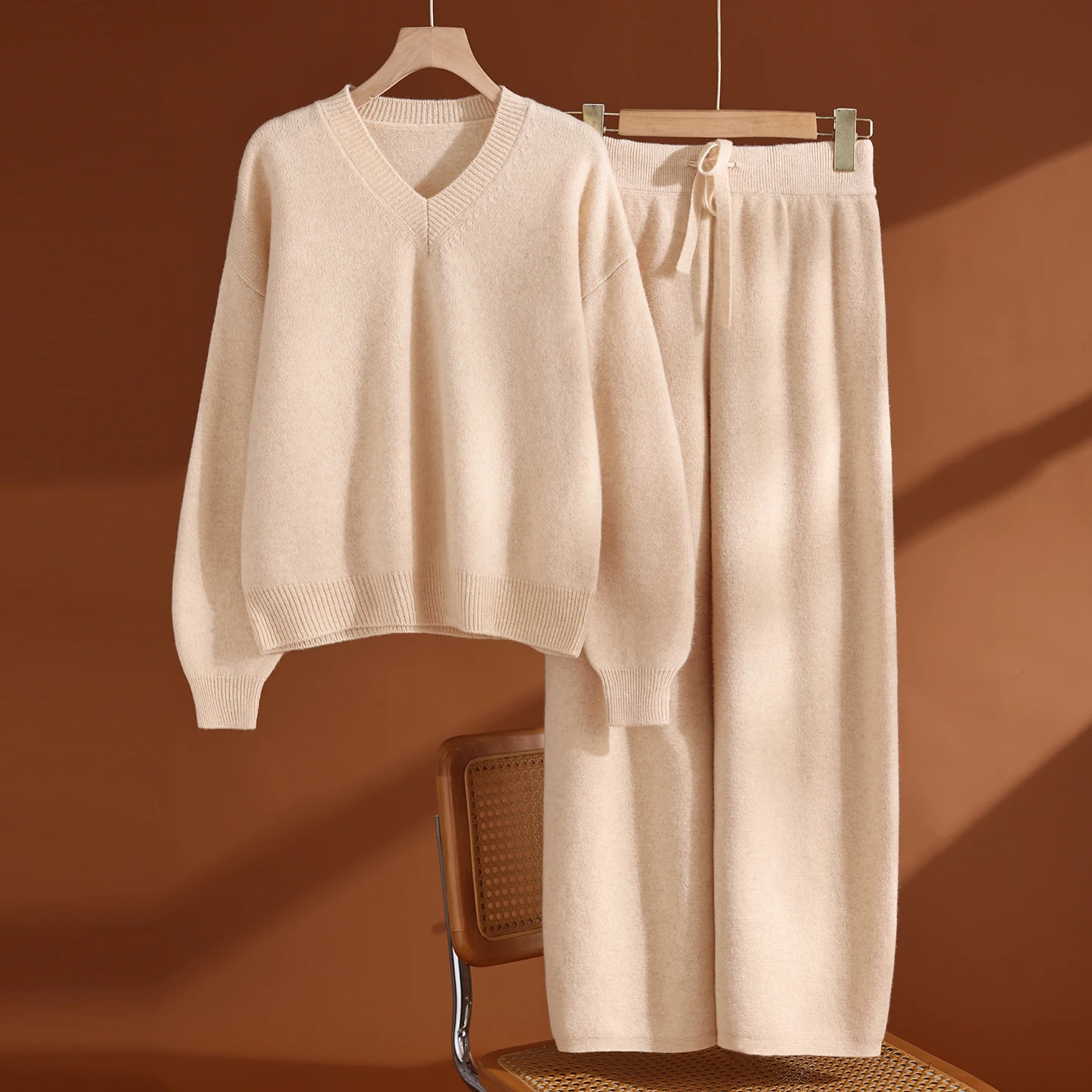 Women 100% Merino Wool V-neck Pullover Sweater Matching Outfit Long Sleeve Sweater And Wide Leg Drawstring Pants 2 Piece Tops