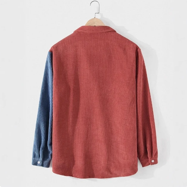 Giacca calda in velluto a coste di colore a contrasto da uomo nuova moda 2024 autunno e inverno nuova giacca da uomo camicia con risvolto T-shirt alla moda 한상