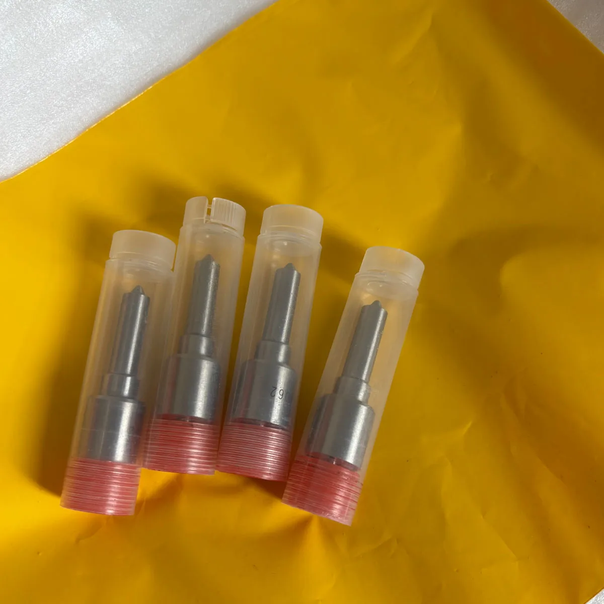 

4pcs Fuel Injector Nozzle Tips 0433271046 DLLA150S187 A0000173912 DOP150S431-4432