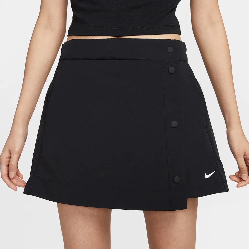 

NIKE 2025 Women's AS W NSW ESSNTL WVN MR 3 'SKO Woven Shorts HM6980-010