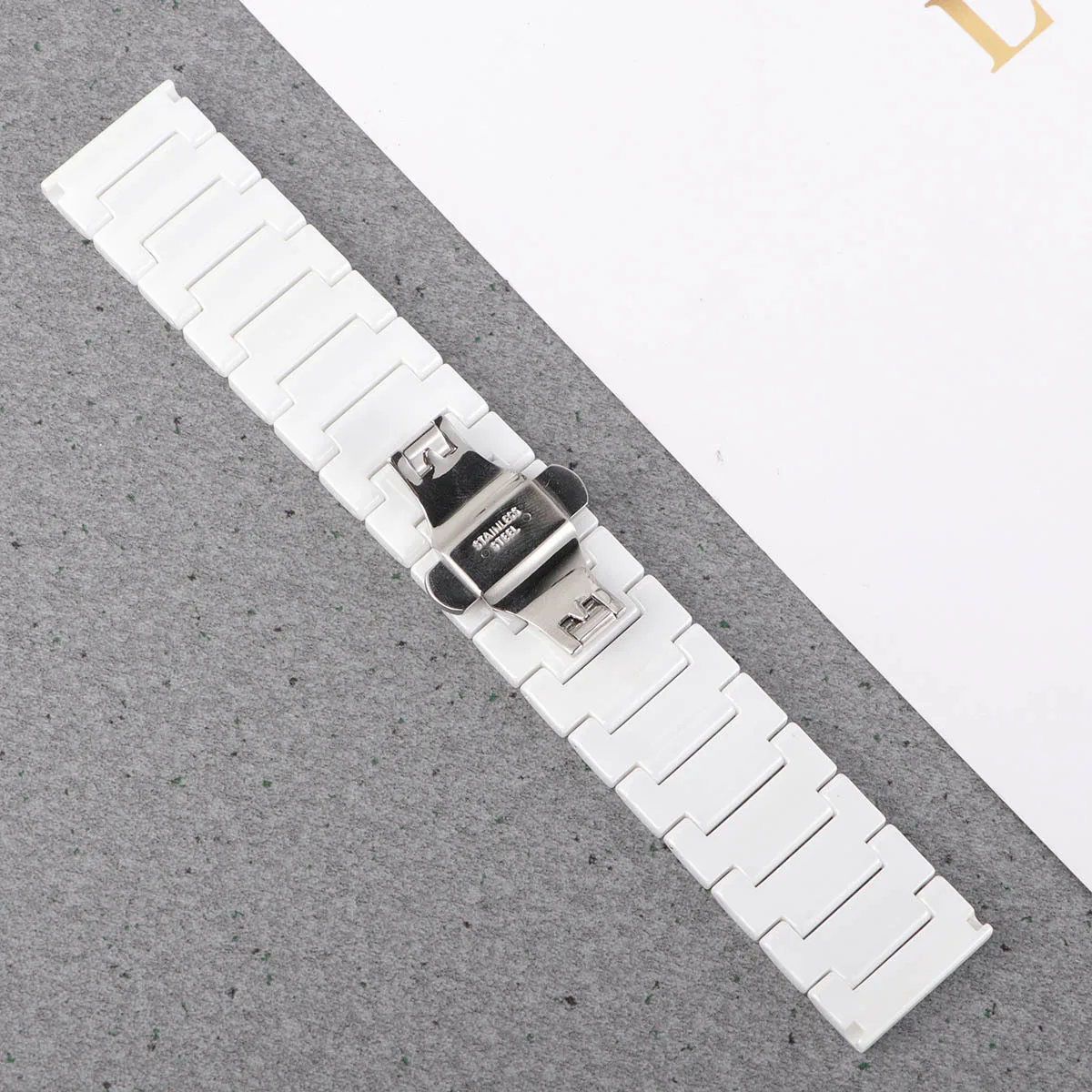 

Ceramic Watchband Premium White Ceramic Watch Strap Flexible Durable Polished Smooth Watchband Replacement Gift