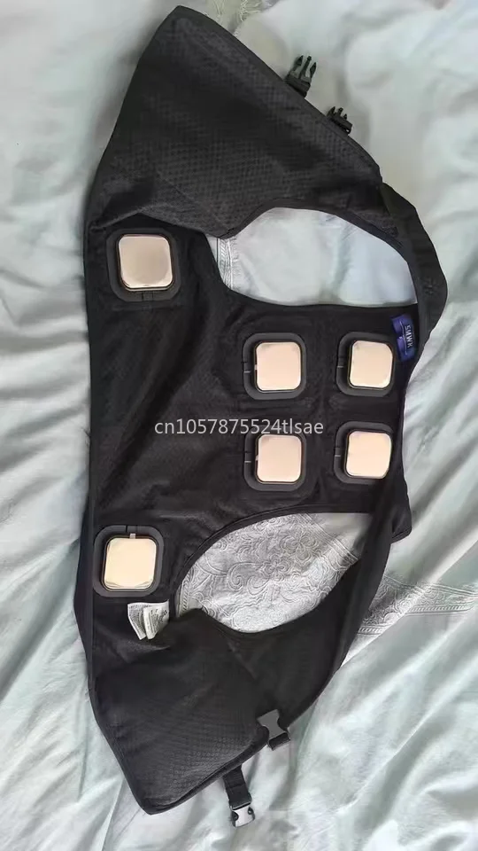 

Semiconductor Heating and Refrigeration Vest Outdoor Portable Portable Intelligent Heating and Refrigeration Vest