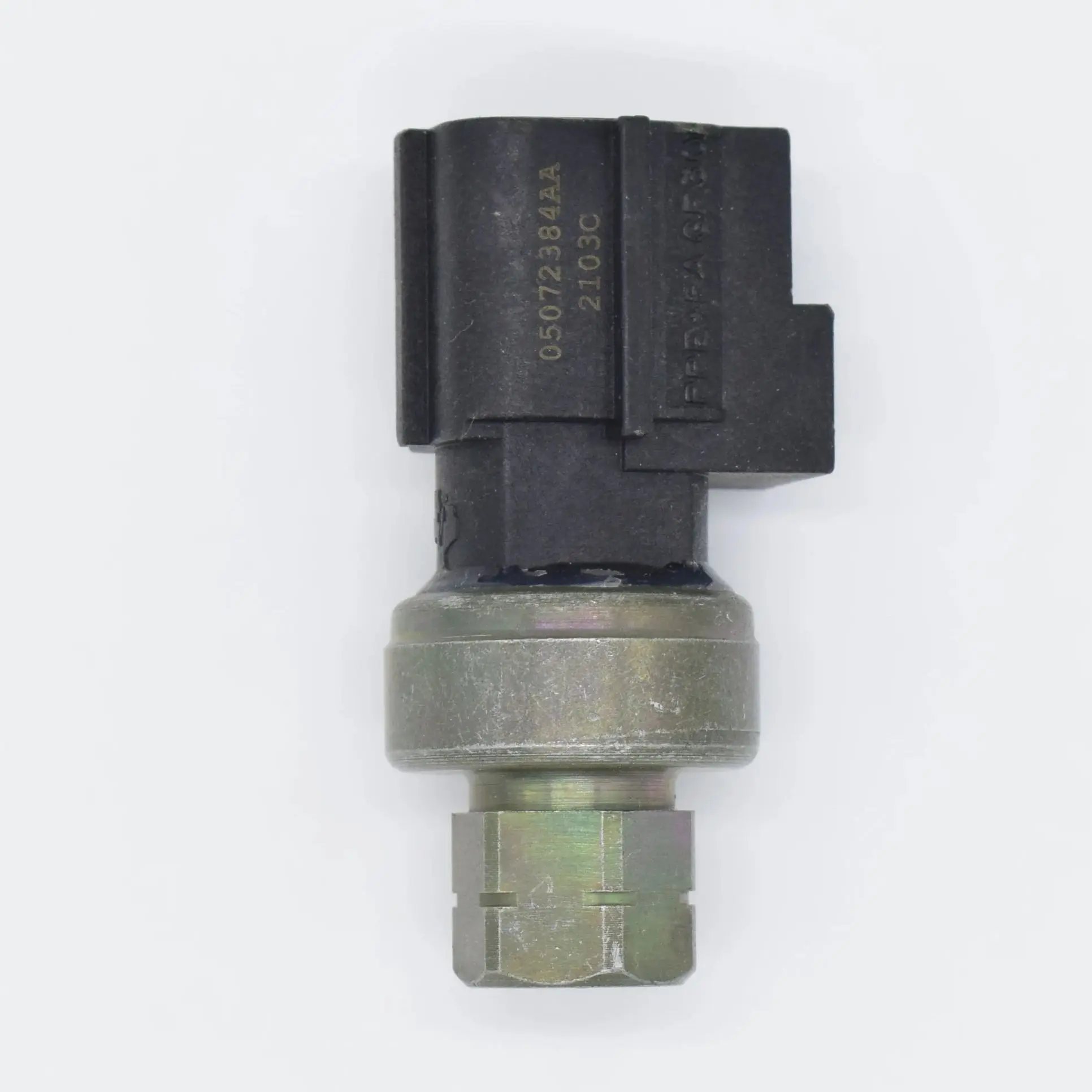 

Датчик давления кондиционера для Dodge Ram 2500 3500 Jeep Liberty Grand Cherokee 05072384 АА