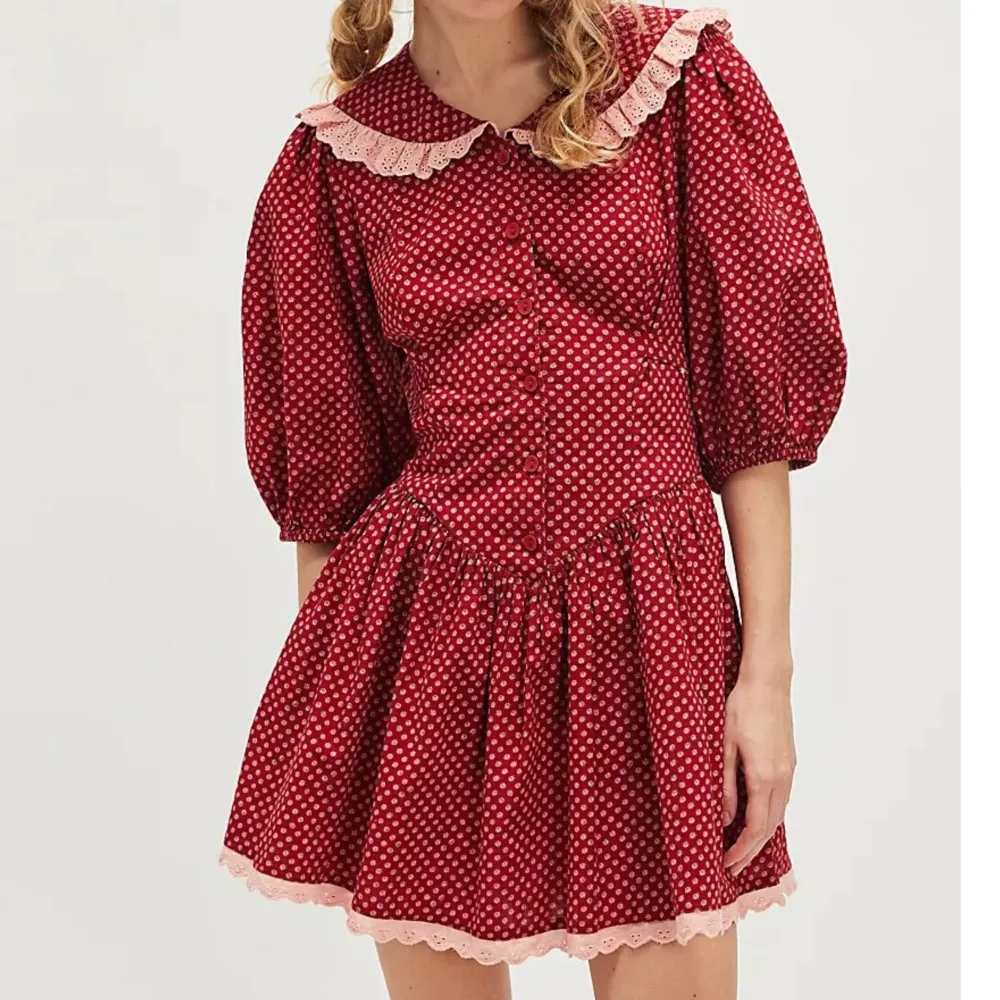 2025 Retro Spliced Lace Red Flower Totem Print Peter Pan Collar Half Sleeve Mini Dress Women Low Waist Ruched Pleated Dresses