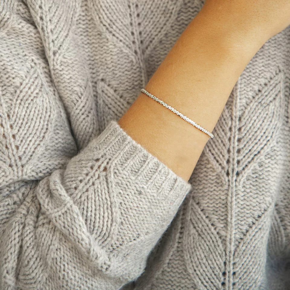 EMANCO Silberfarbene Gedrehte Kette, Funkelnde Seilkette, Verstellbares Armband für Damen, Edle Modeschmuck, Hochzeits- und Partygeschenk – Detail 2