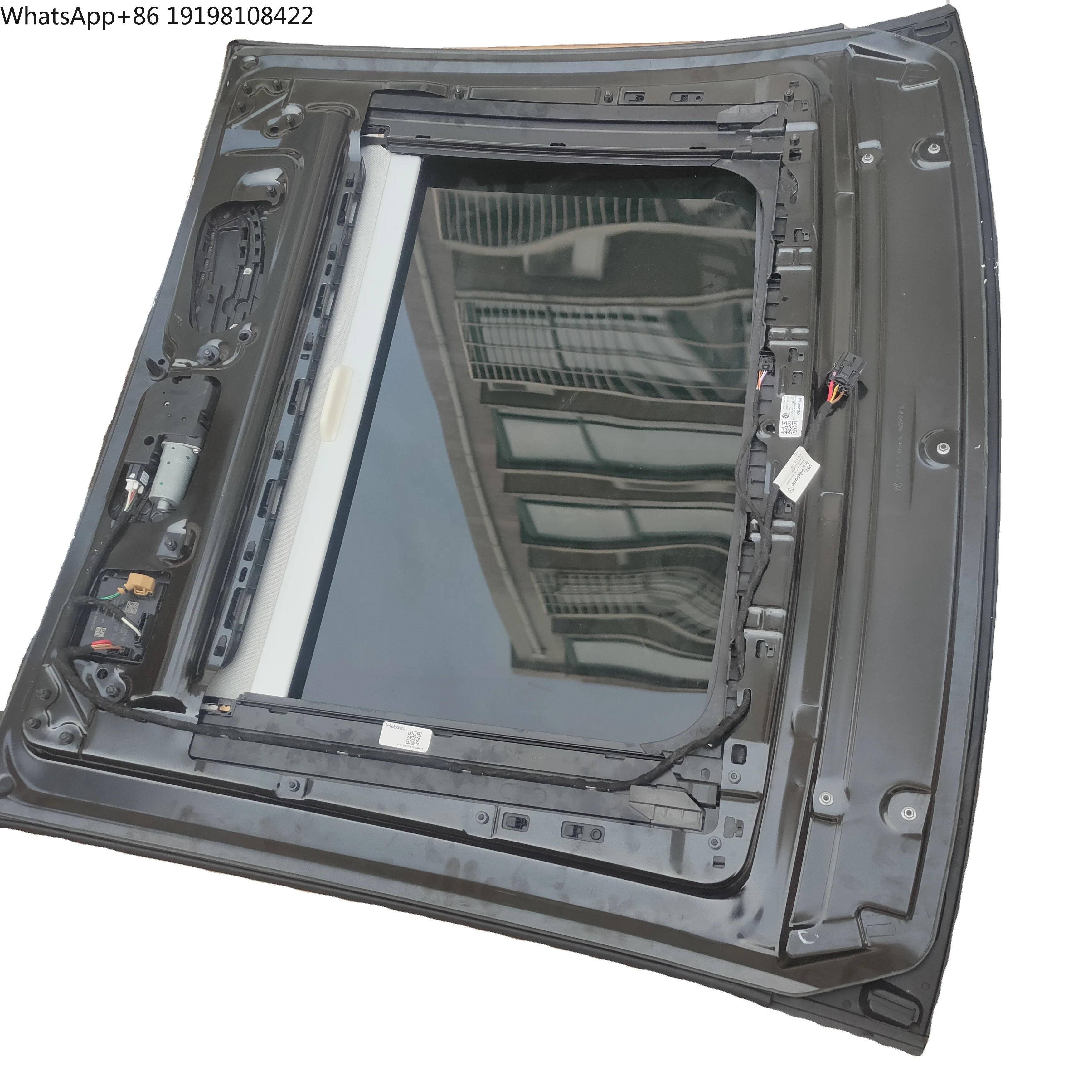 

Hot Sale Auto Parts Sunroof Assembly Sunroof Glass Panoramic Sunroof Fit for VW Polo Car Window Accessories