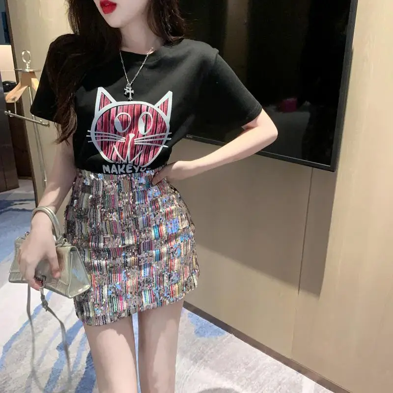 

Fashionable Summer New Personalized Short Sleeved T-shirt Women's Colorful Sequin Wrapped Hip Short Skirt Slimming Two Piece Set