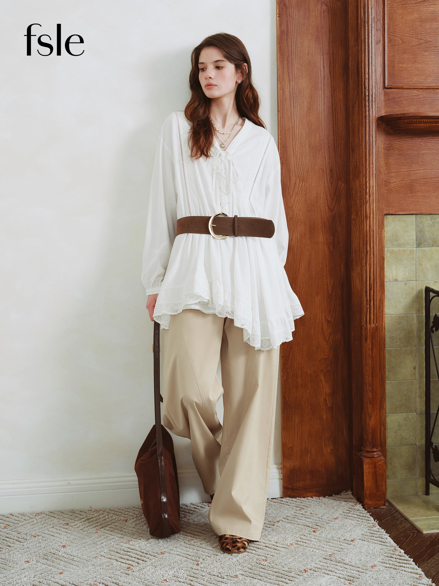 

FSLE Fresh Resort Long-Sleeve Lace Appliqué Women's Dress New Autumn 2025 Short Hem Skirt Dresses Without Belt 25FS13027