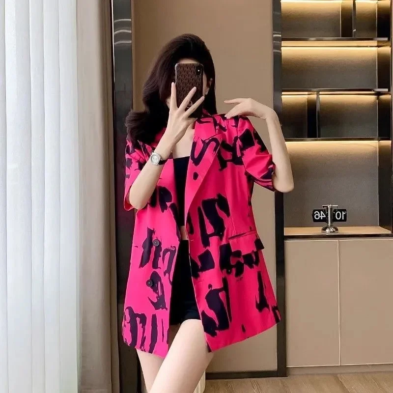 تصميم الأزياء تحسس سترة بدلة حمراء وردية 2025 صيف خريف جديد حسن المظهر مطبوعة دعوى معطف النسخة الكورية دعوى أعلى الإناث