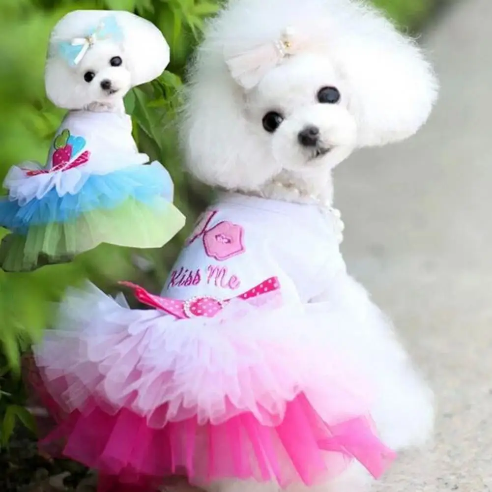 Pet Dress Love-hearts Pattern Skirt Gradient Colour Cotton Summer Pet Dog Princess Skirt Wedding Dress For Walking Party Clothes