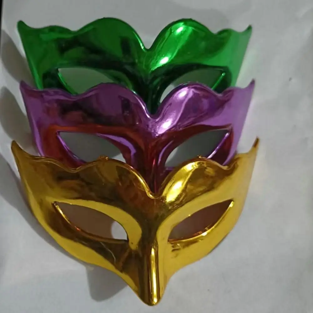 10pcs Plastic Mini Masquerade Masks Cute Color Painting Doll Toy Mask Halloween Party Party Decorations Mardi Gras Venetian Mask