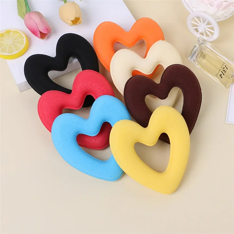 1pc Heart Shaped Hair Curler Hair Styling Tool Women Girls Sponge Bract Head Meatball Bun Maker Ring Donut Hair Accessories