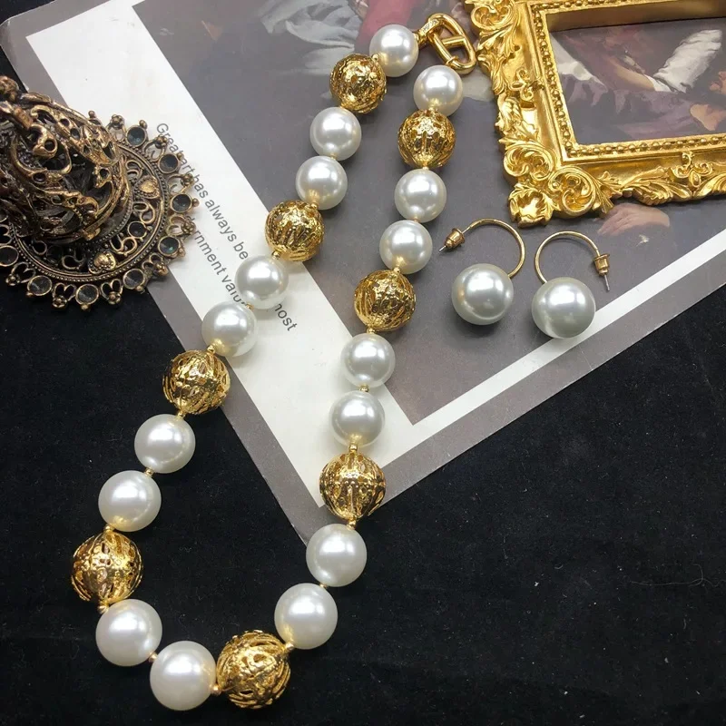 Vintage Jewelry Necklace for Women Luxury Imitation Pearl Golden Toned Beaded Perfect for Wedding Evening Party Luxury Fashion