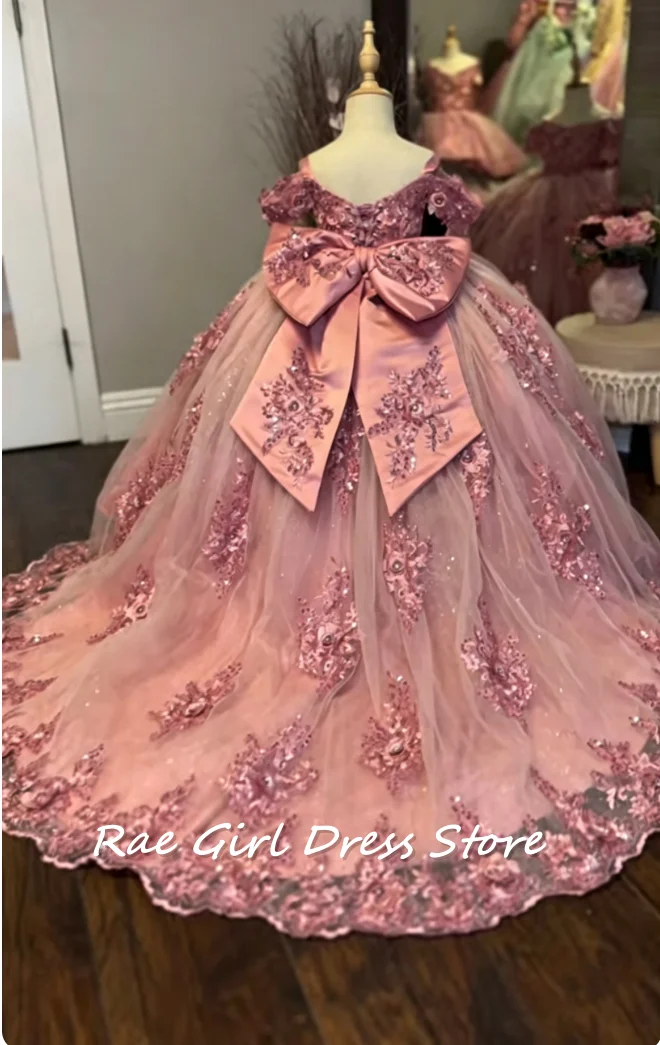 abito-da-damigella-d'onore-rosa-antico-con-spalle-scoperte-in-tulle-lungo-fino-al-pavimento-con-ricami-floreali-di-paillettes-e-ampia-gonna-in-raso-ideale-per-matrimoni-e-compleanni