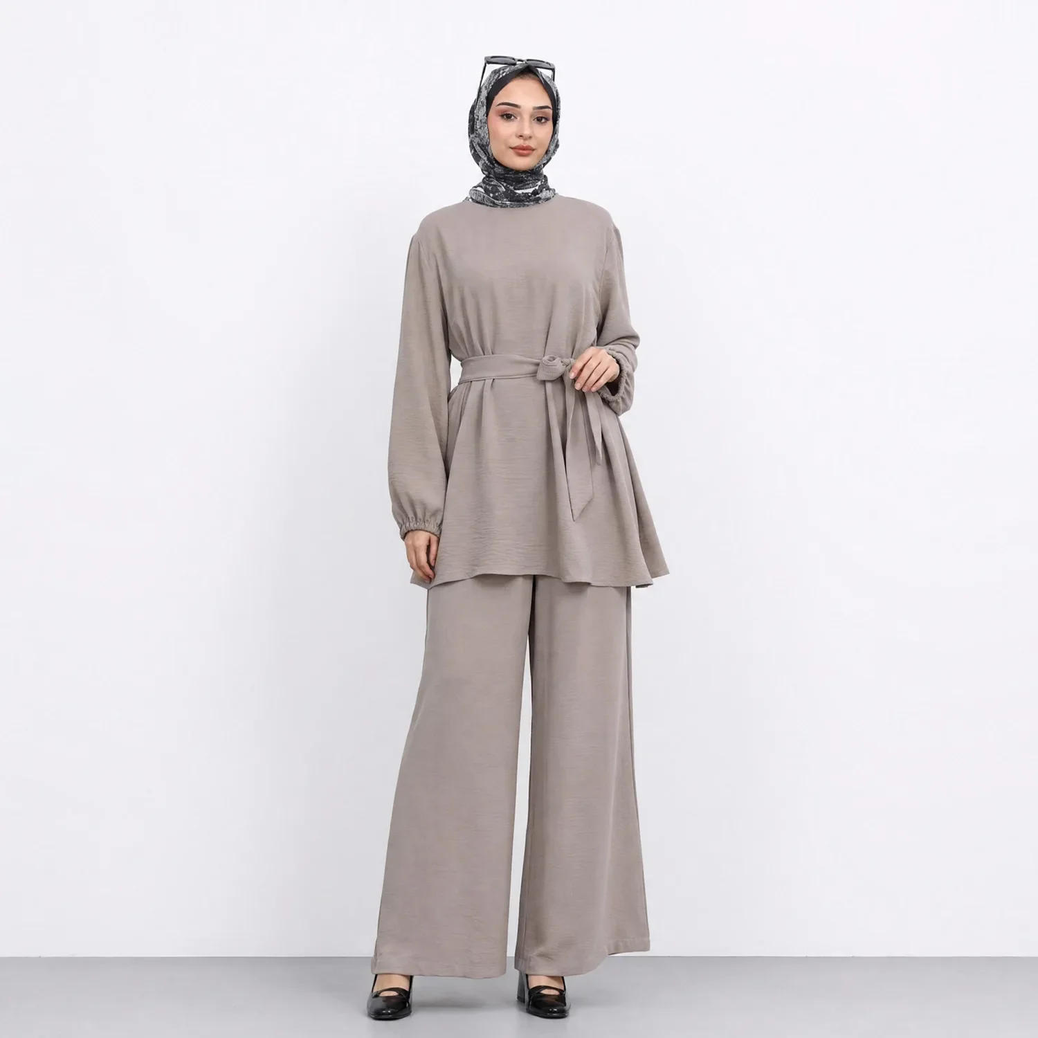 

Eid Women Blouse Wide Leg Pants 2 Piece Set Muslim Top Trousers Ensemble Sashes Morocco Casual Ramadan Outfits Dubai Suit