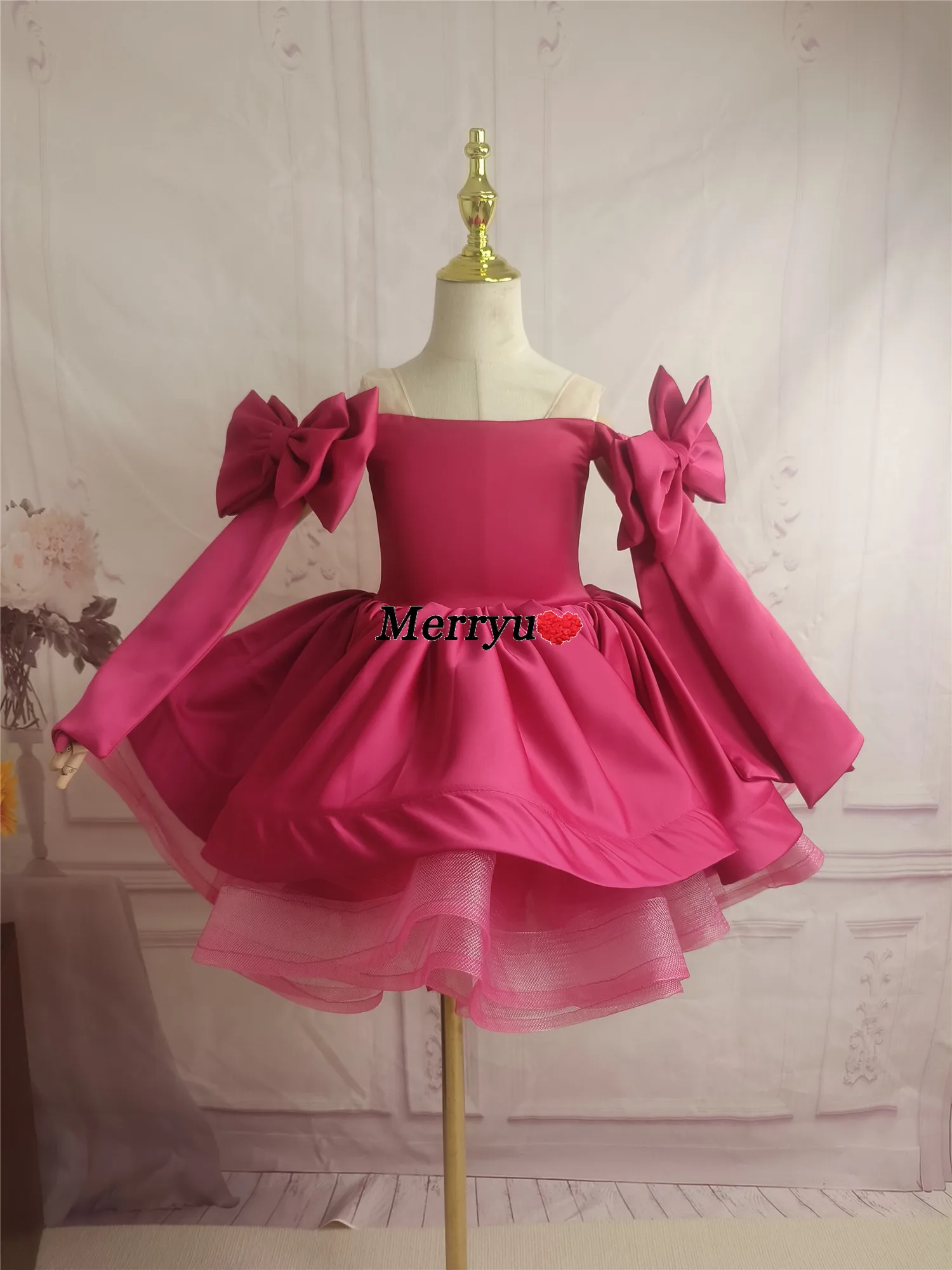 Cute  Satin Flower Girl Dress with Bows Knee Length Birthday  Party  Dresses Elegant  Fluffy Wedding Party Gowns