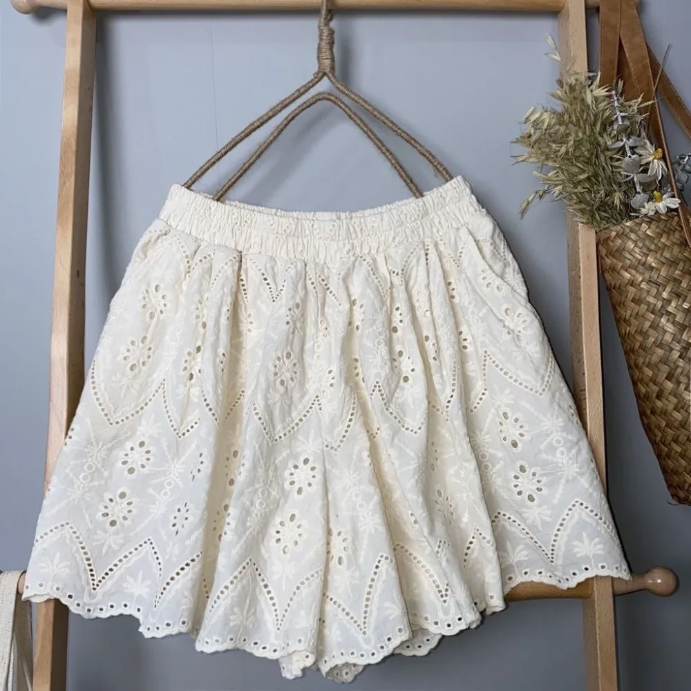 White Flower Embroidery Cotton Skirts Shorts Loose Elastic High Waist Shorts Sweet College Lady Summer Bottom Korean Short Skirt