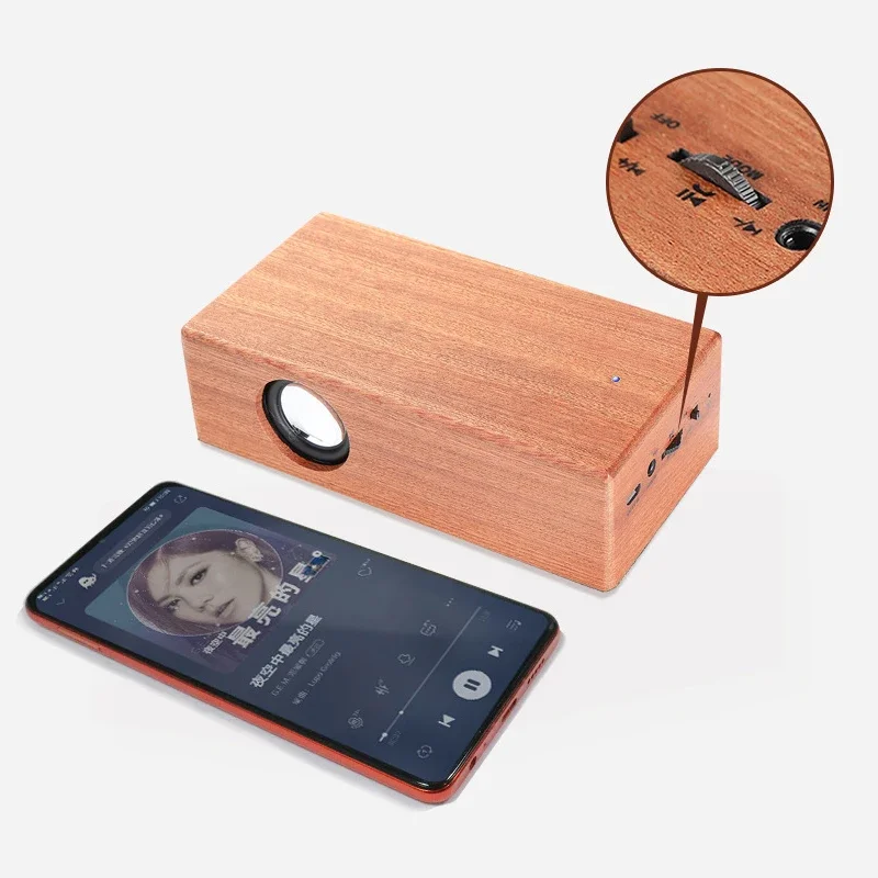 Altoparlante doppio con ricarica audio bluetooth in legno Altoparlante multifunzionale Mini altoparlante Strumento di vendita caldo e materiale in legno naturale