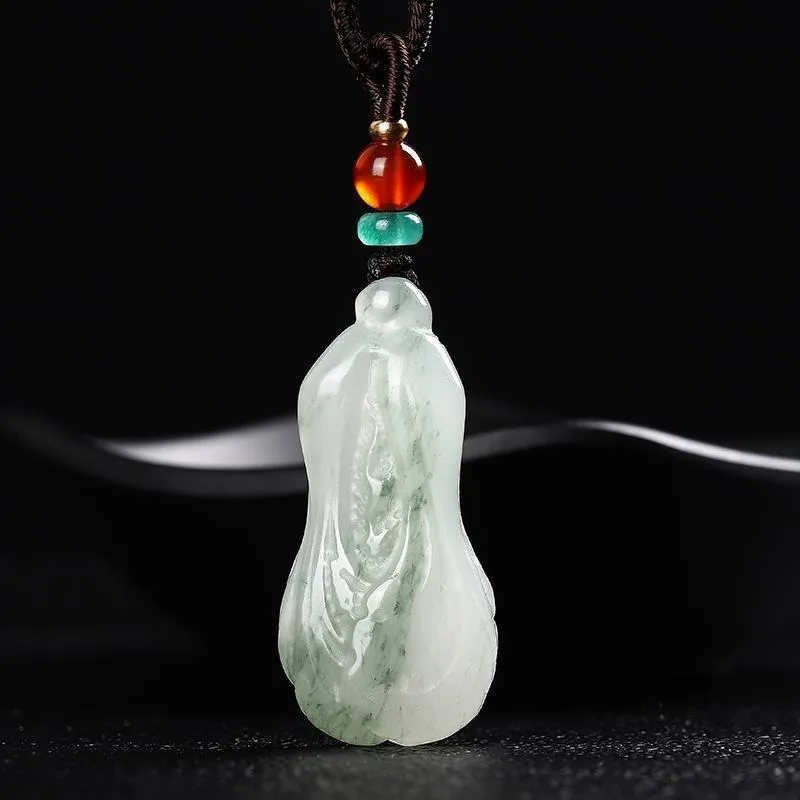 Golden Silk Jade Cabbage Pendant for Men and Women's Floating Flowers and Women's Jade Pendant.