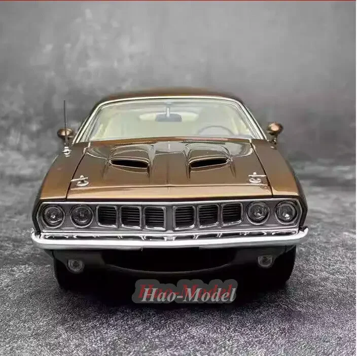 ACME 1/18 For Plymouth Cuda 1971 muscle Car Model Alloy Diecast Simulation Toys Boys Birthday Gifts Hobby Display Ornaments Gold