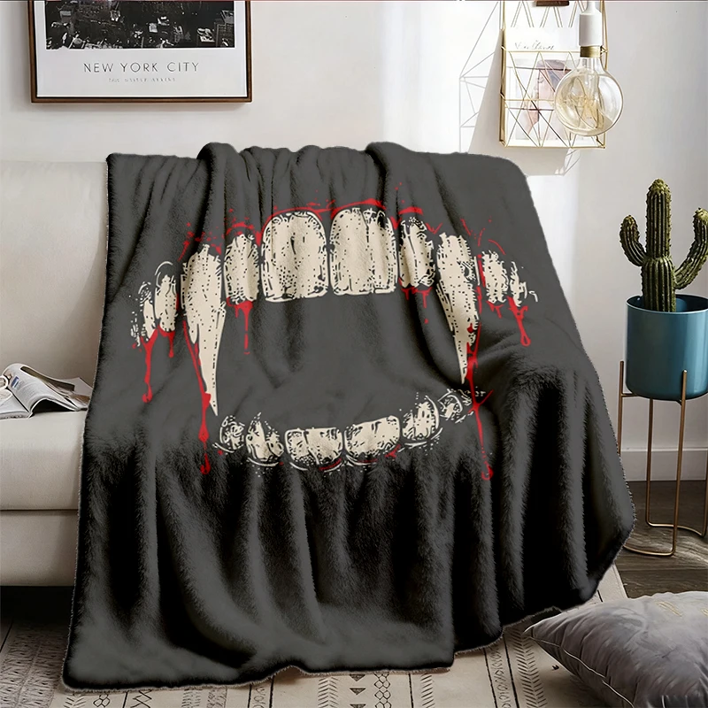 Vampire Flannel Blanket Dracula Retro Unisex Flannel Blanket, Horror Graphic Flannel Blanket, Goth Girl, Oversize