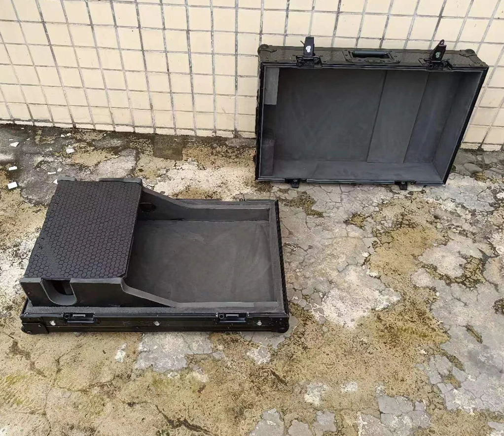 ForCustom Rolling Mixer Flight Case für Yamaha DM3 Mixer Konsole mit Doghouse Road Case