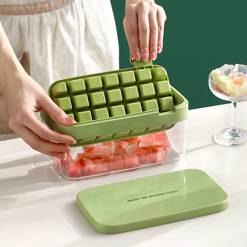 Ice Cube Mold Ice Tray with Lid, Household Self-Made Square Soft Ice-Making Box, Push-Type Ice Cube Mold Ice Storage Box