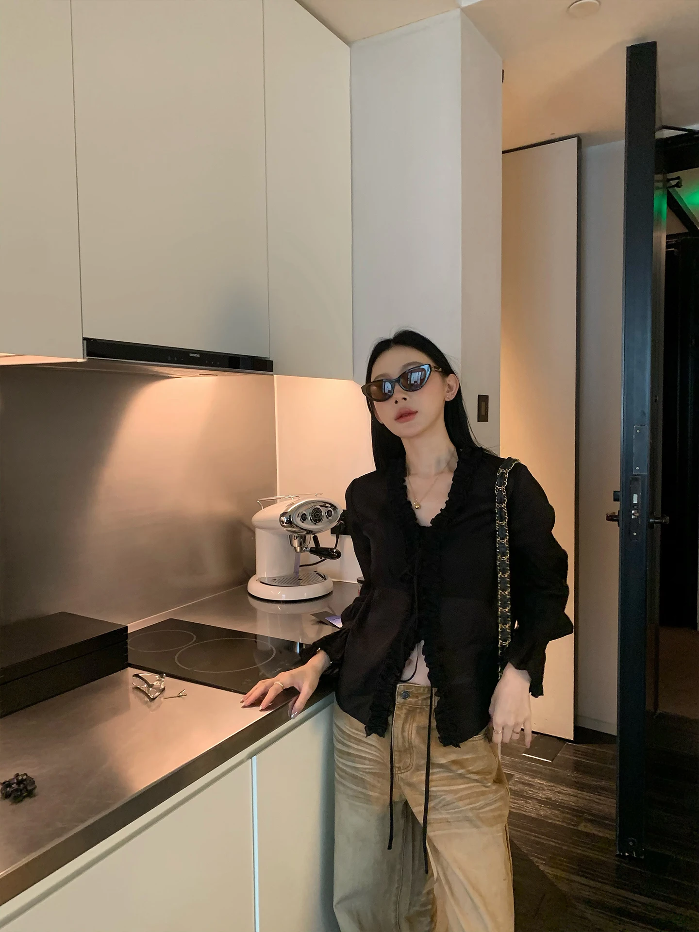 

Bla V-ne Long Sve Women's irt Spring Summer Korean Sle Design Sensation Chiffon Base Top Breathable Skin-friendly