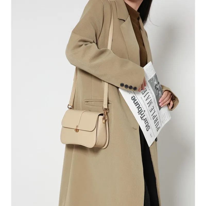 

Leather niche saddle bag, new women's crossbody bag for summer 2025, high-end chain shoulder bag, underarm bag