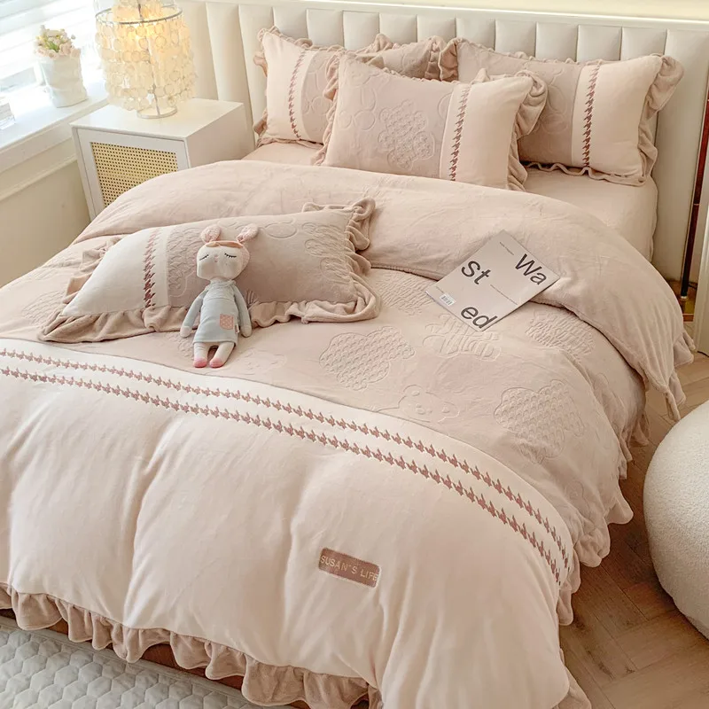 High-end Princess Milk Fleece 4-Piece Bedding Set - Winter Thick Lace Trim Flannel Bed Set,Winter Super Soft Flannel Duvet Cover