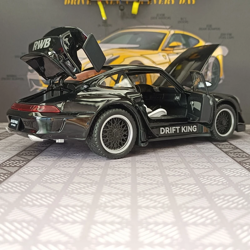 

1:22 Simulation Porsche RWB993 Alloy Car Model doors and the front hood and trunk door can be opened fine workmanship