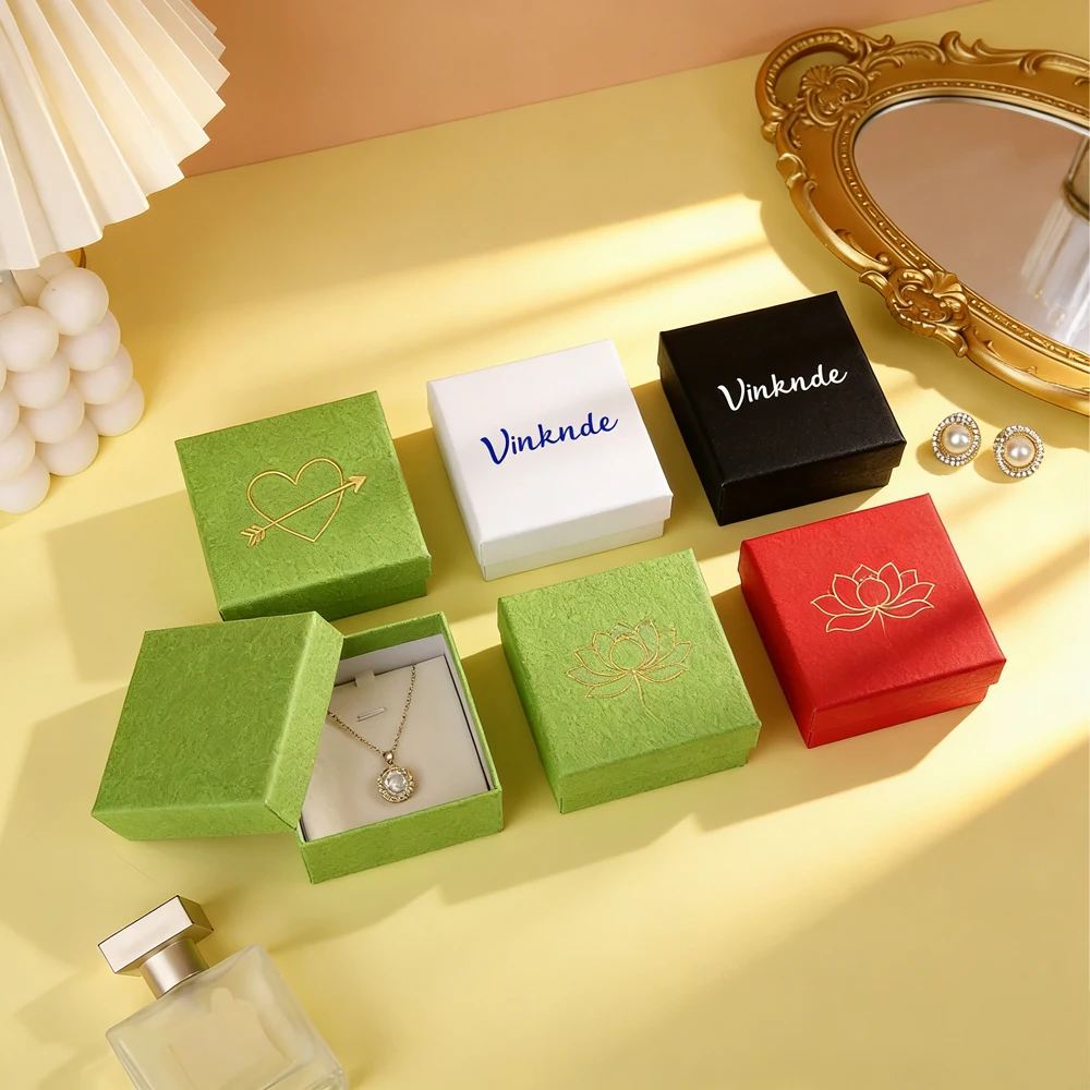 caja-de-joyeria-de-papel-verde-oliva-con-logotipo-personalizado-100-uds-para-pendientes-anillos-collares-pulseras-caja-de-embalaje-de-regalo-para-bodas-viajes-proteccion-contra-el-polvo