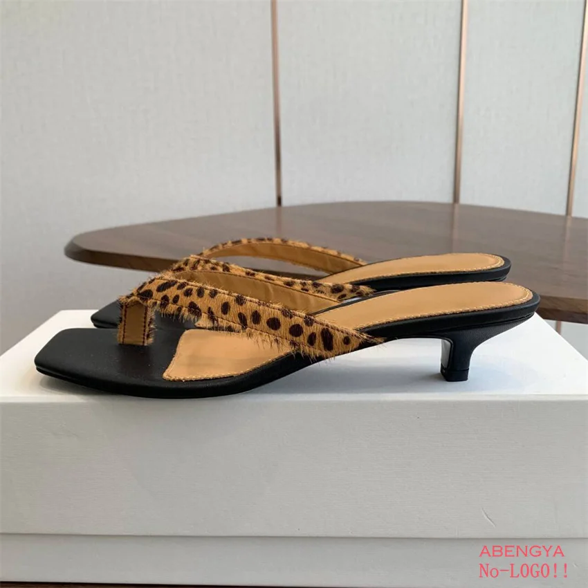 

Лидер продаж, кожаные шлепанцы, женские шлепанцы с разрезным носком, дизайнерские шлепанцы на каблуке «котенок», летние повседневные вечерние модельные туфли для женщин